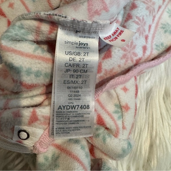 Toddler Girl Carter’s 2T Penguin Winter Pajamas Lot - Picture 5 of 15